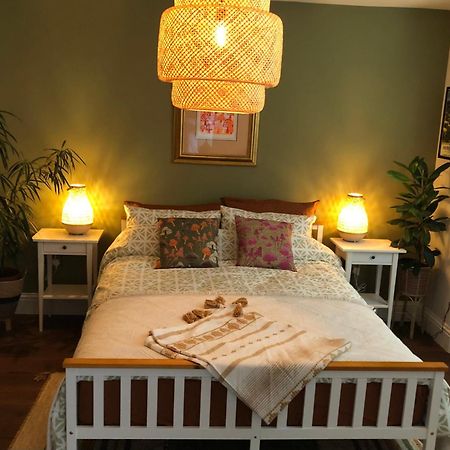 The Mush-Room Стратфорд-апон-Эйвон Экстерьер фото